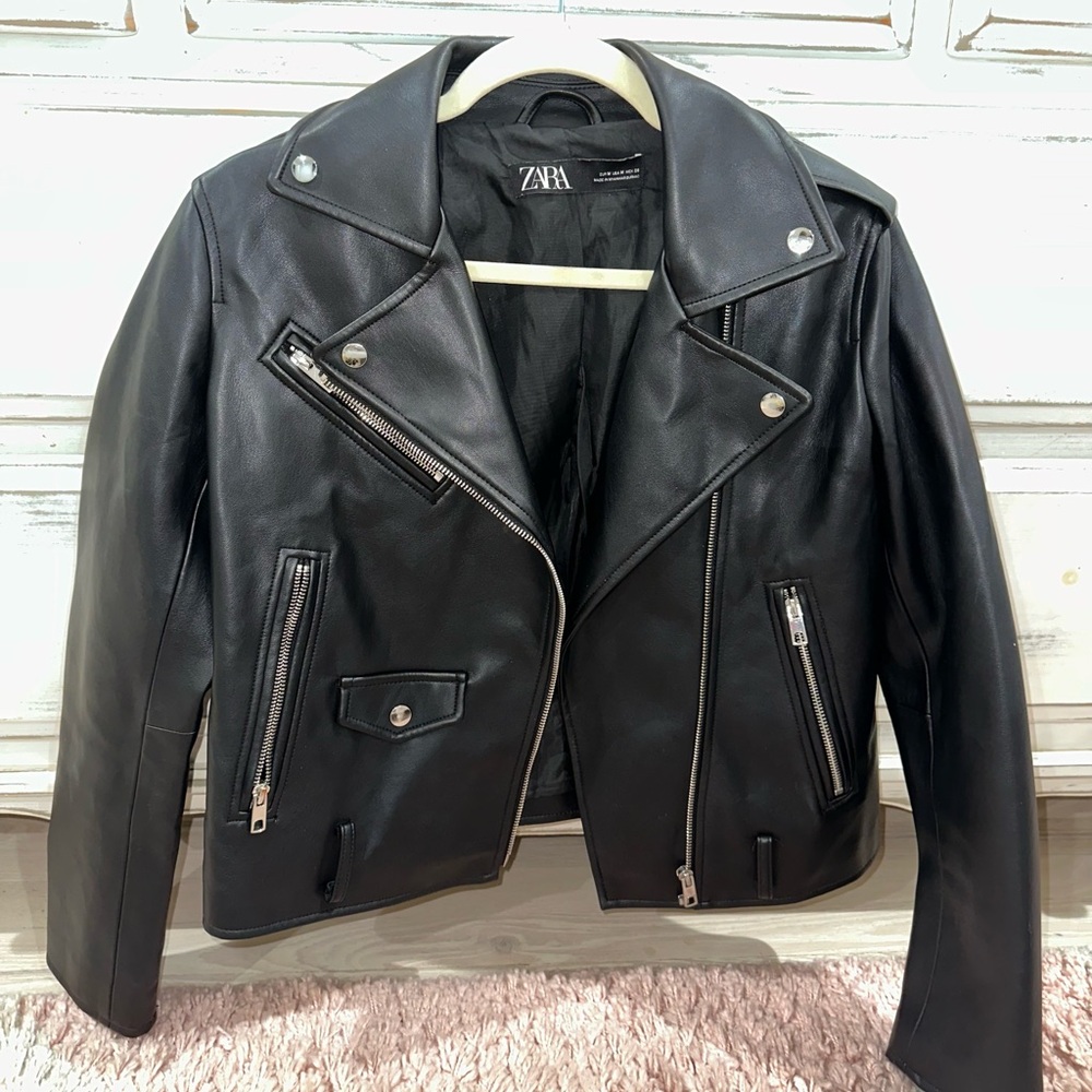 Zara Black Leather Jacket Timeless Style